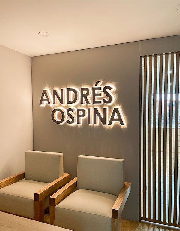 DISEÑO DE INTERIORES PARA CONSULTORIOS MEDICOS